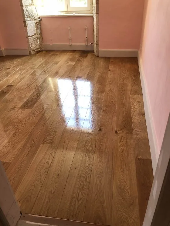 Application vernis vitrificateur, Marmande, Nuan C'Vous
